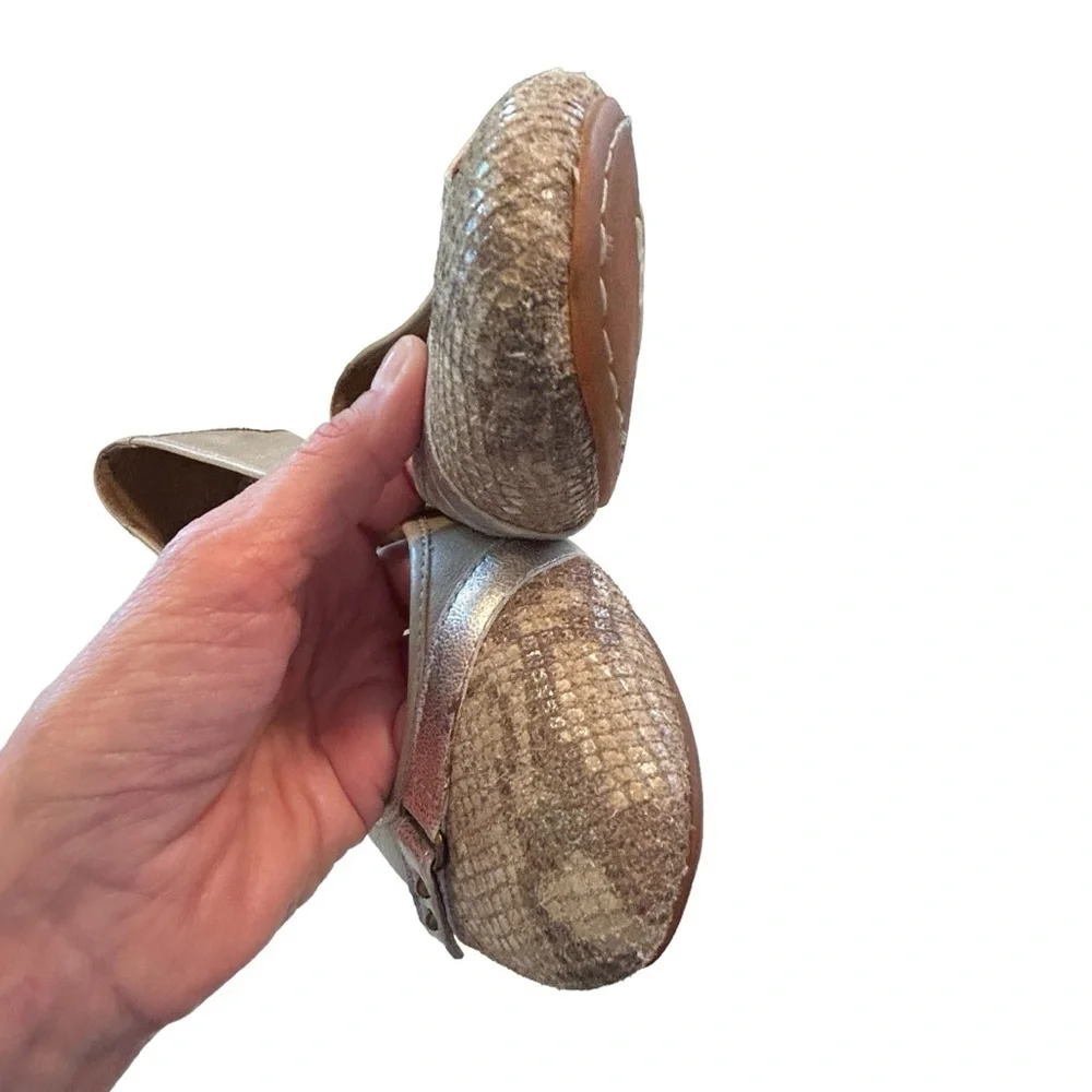 Born Leather Snakeskin Embossed Ballet Flats Tan Size 9.5
